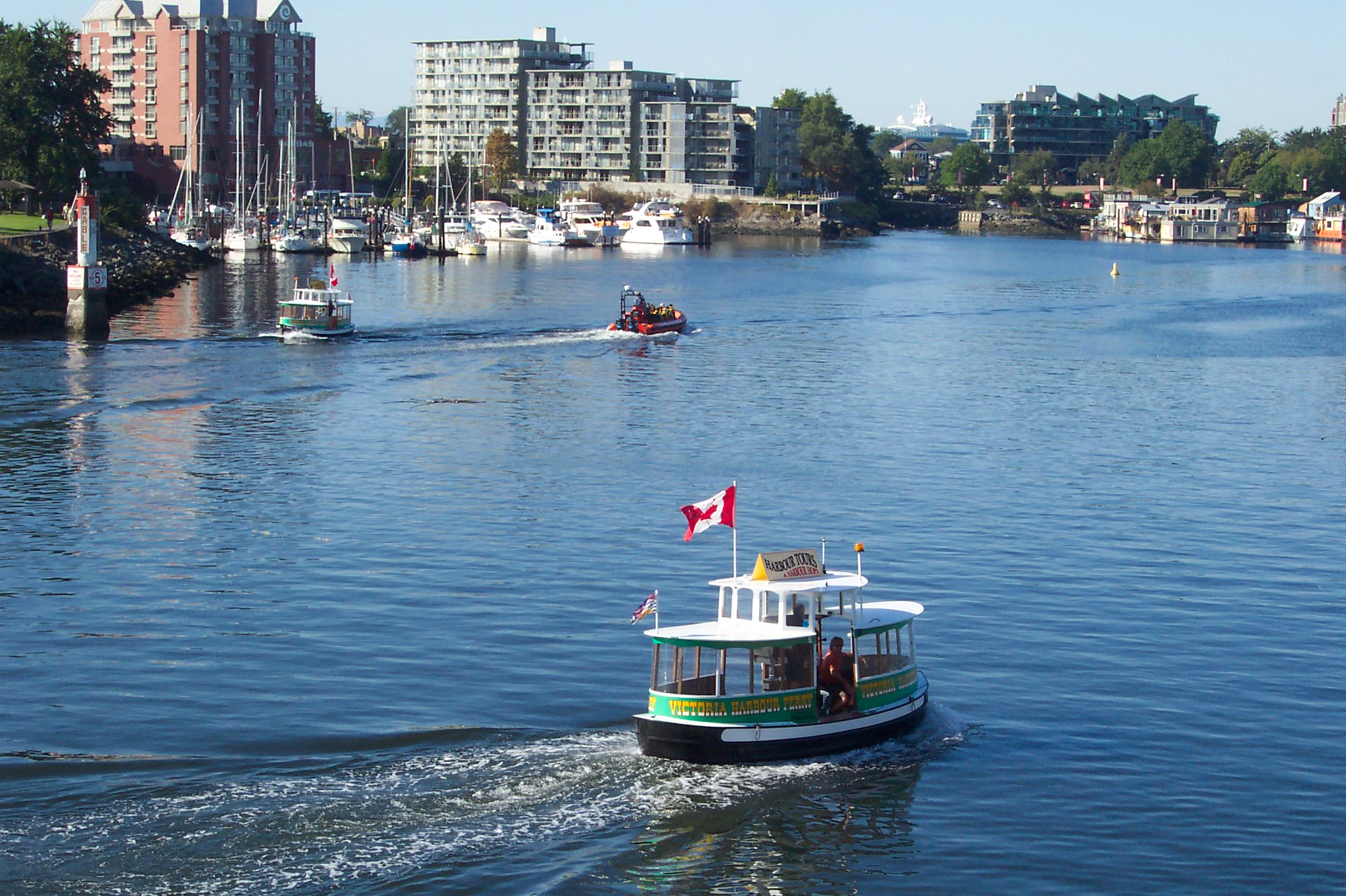 Explore Victoria’s waterfront!
